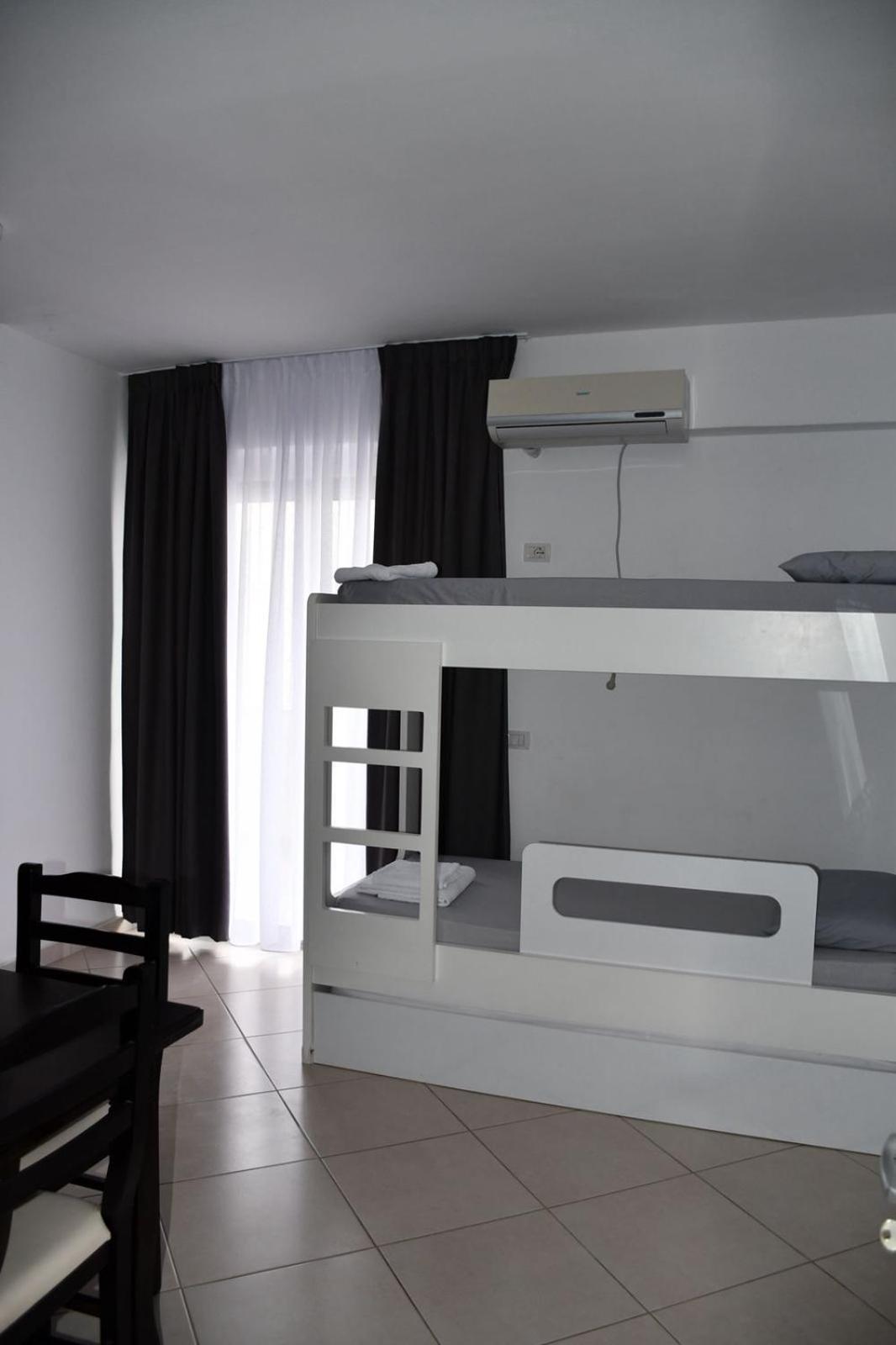 Shengjin Apartamente Antoni Kültér fotó